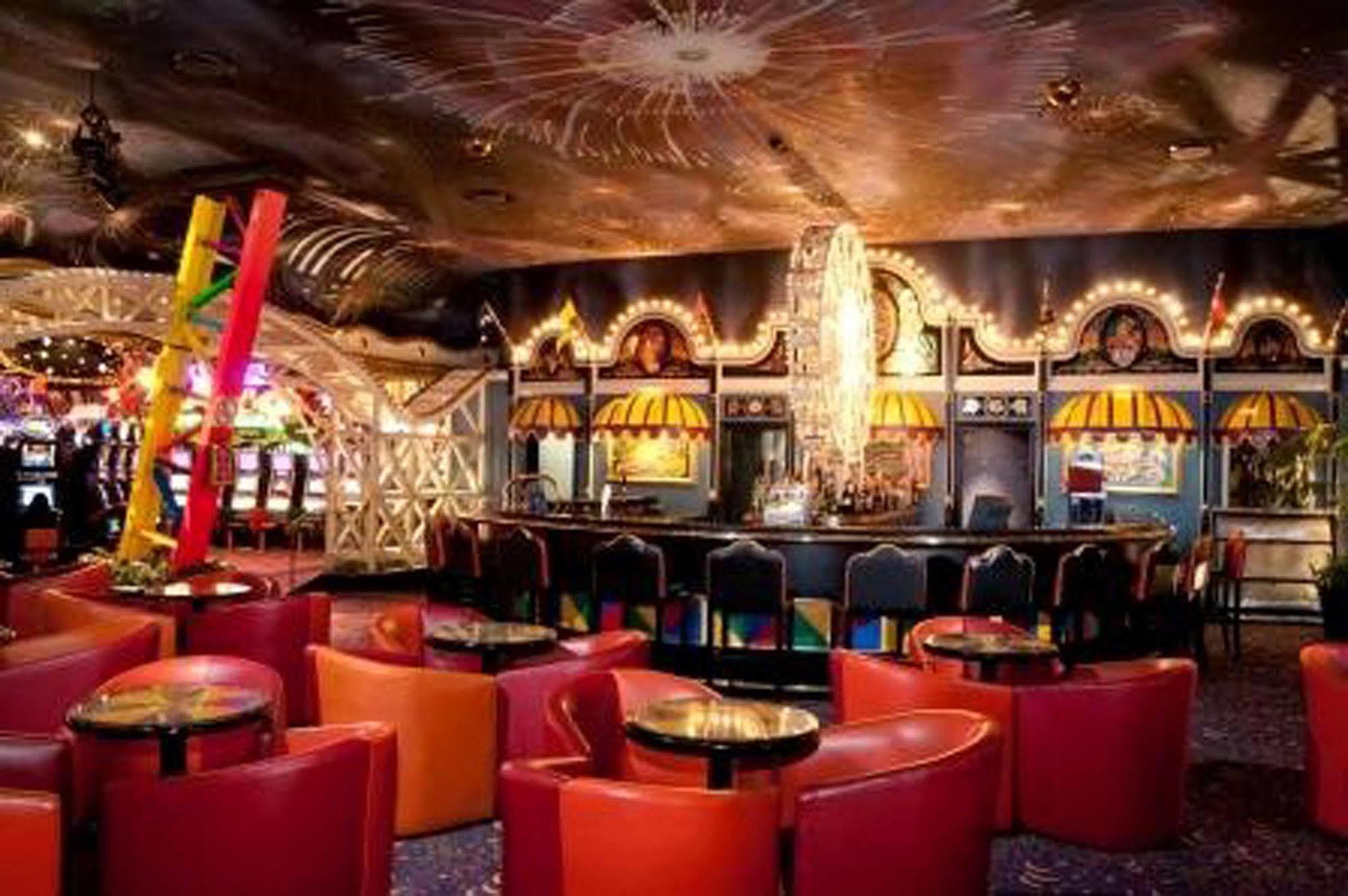 Carnival Club Hotel Johannesburg Exterior foto